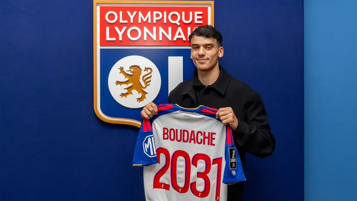 🔴 UN JEUNE TALENT ALGÉRIEN SIGNE A L’OL ! ✅🇩🇿