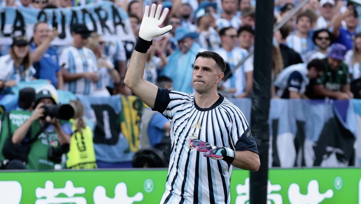 🔴 LA DÉCLARATION D’EMILIANO MARTINEZ SUR L’ALGÉRIE APRÈS LE MATCH ! 🇦🇷🇩🇿