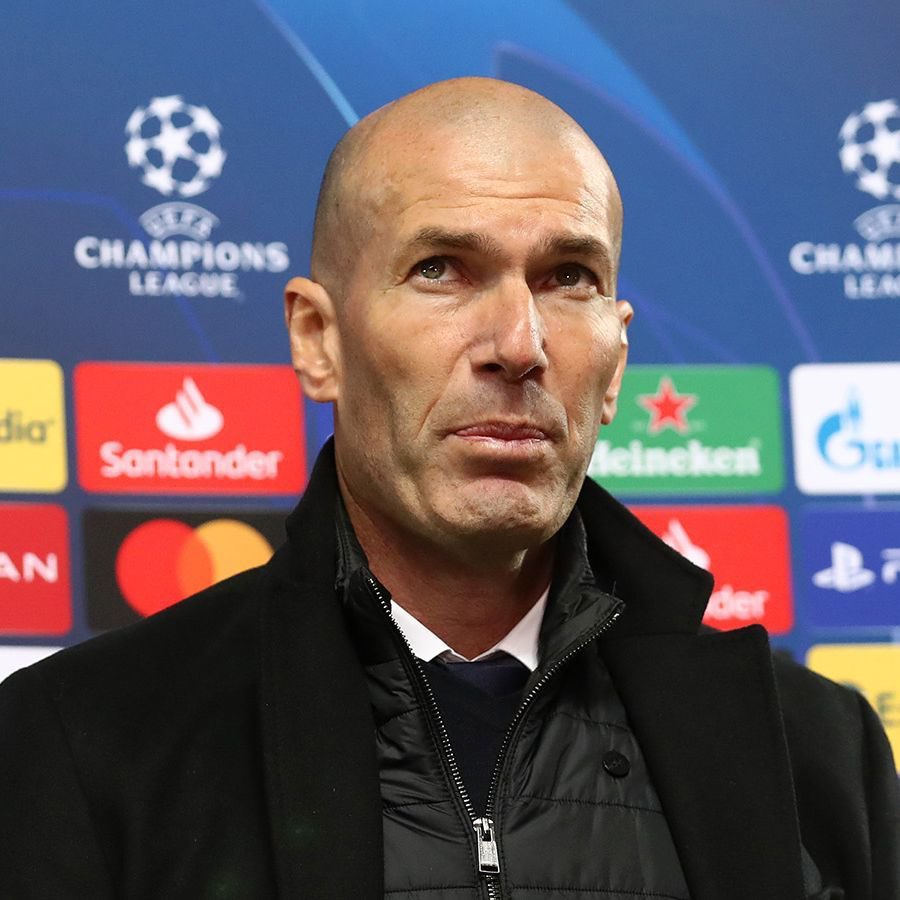 🔴💣 Zinedine Zidane dans le vestiaire des Verts !🇩🇿💚